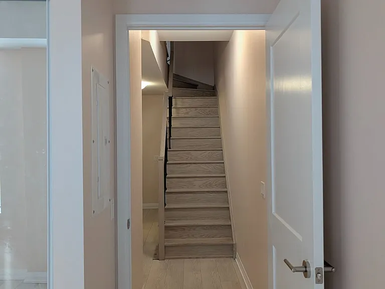 1050 Portage Pkwy #38 — Photo 9