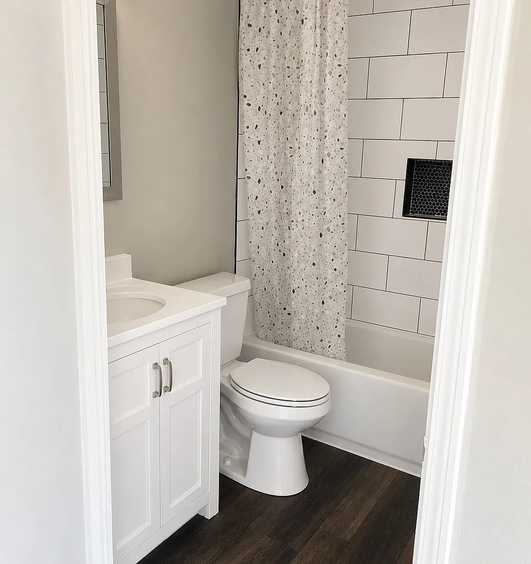 223 East Woodrow Street - 1 — Photo 4