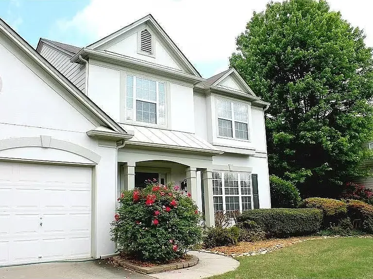 7320 Brassfield Dr — Photo 1