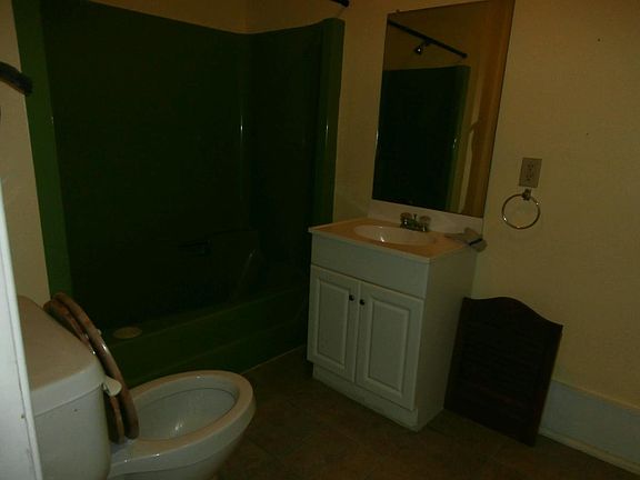 4th image of 29154 S Main St APT 3