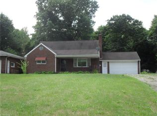 1617 Price Rd, Youngstown, OH 44509