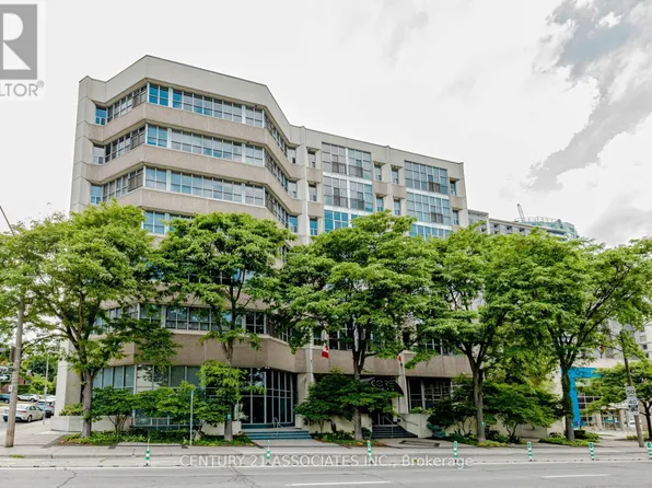 66 Bay St S #107, Hamilton, ON L8P 4Z6