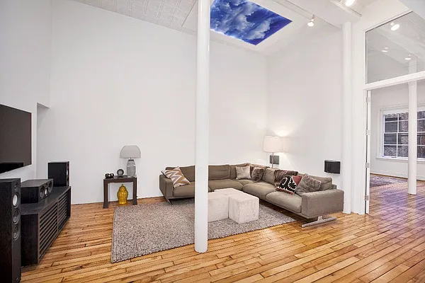 Rented by Optimar International Realty | media 31