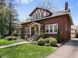 410 N Spring Ave, La Grange Park, IL 60526