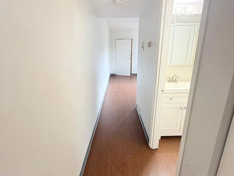 462 South Ave — Photo 6