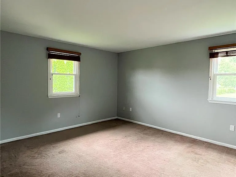 4053 Vaughn Ter — Photo 12