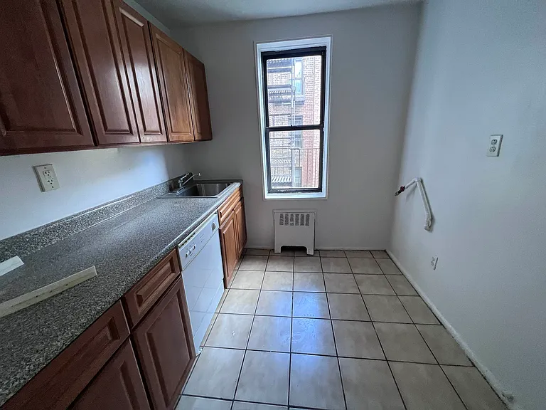 147-20 35th Ave #8D — Photo 2