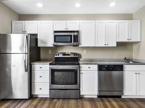 Adelphia House - The Burnley