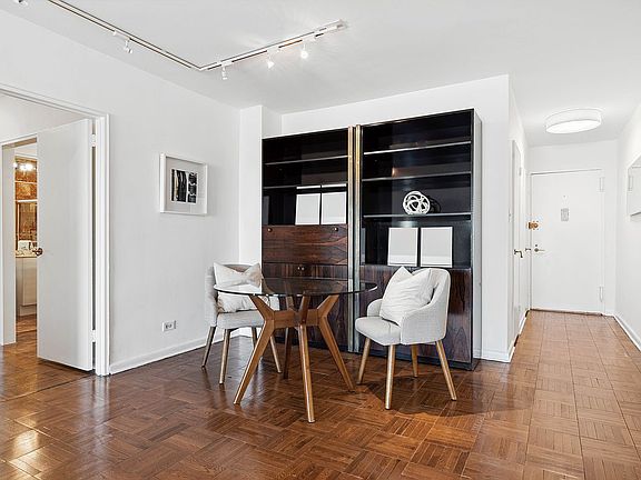 3rd image of 400 E 56th St APT 36H