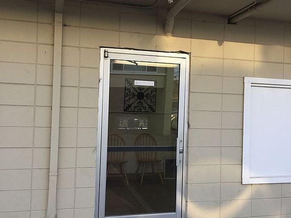4th image of 1707 Broadway St APT 22