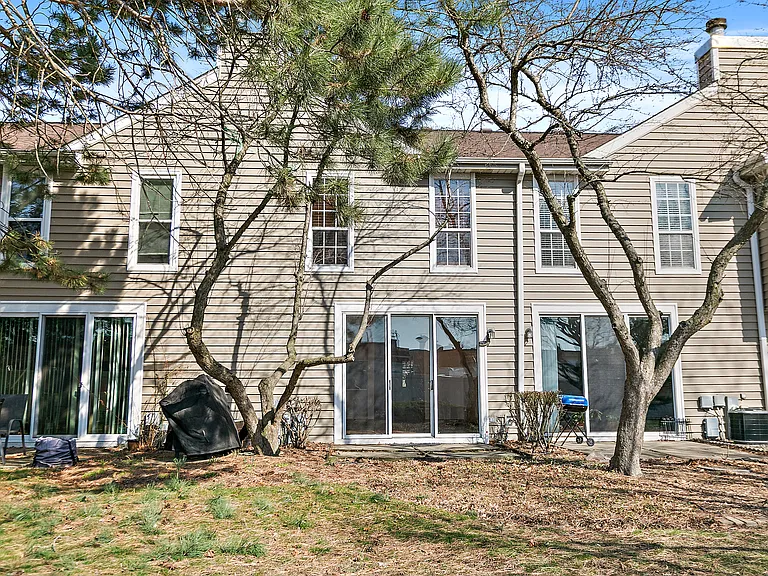 1273 Cranbrook Dr — Photo 17