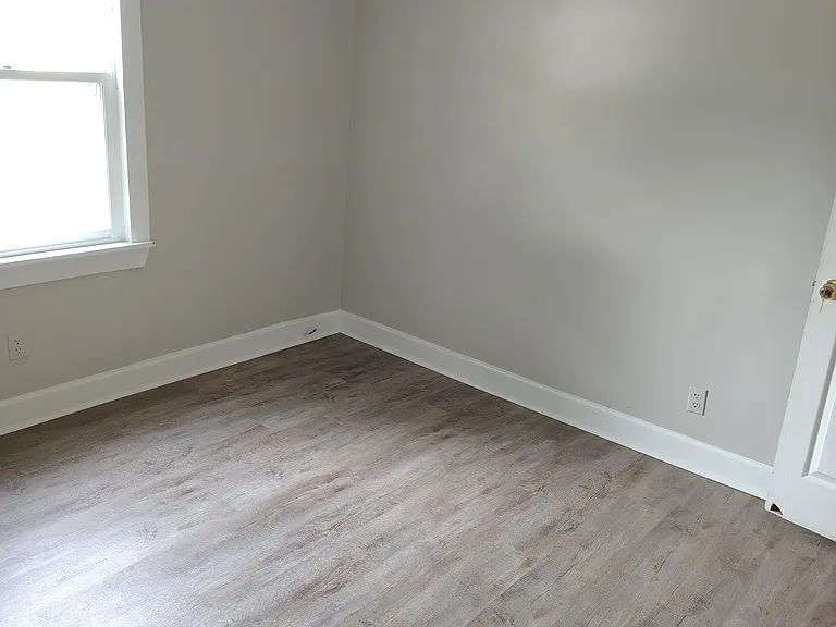1604 Sherrod Ave — Photo 6