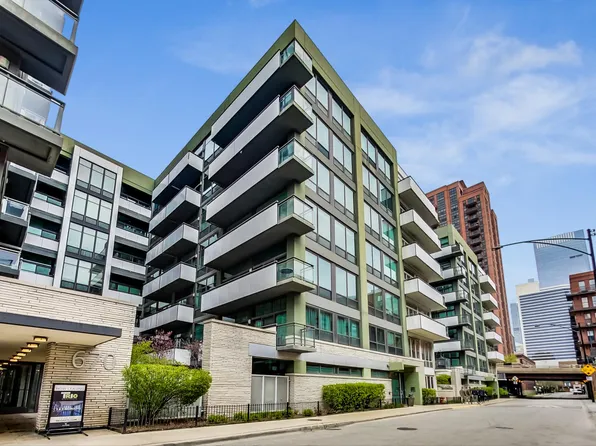 660 W Wayman St Unit 403B, Chicago, IL 60661