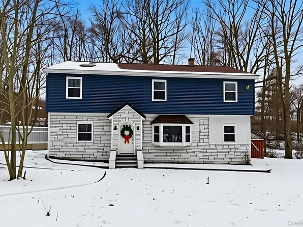 58 Lakelands Avenue, Greenwood Lake, NY 10925