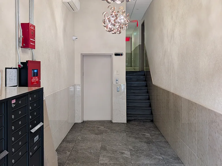 380 Neptune Ave #3B — Photo 8