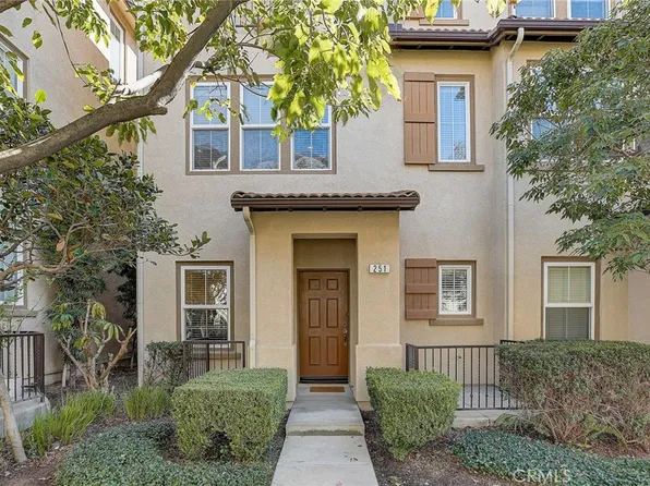 251 E Santa Fe Ct, Placentia, CA 92870