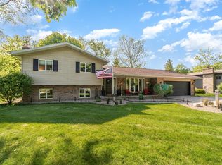 1101 N Jones Rd, Essexville, MI