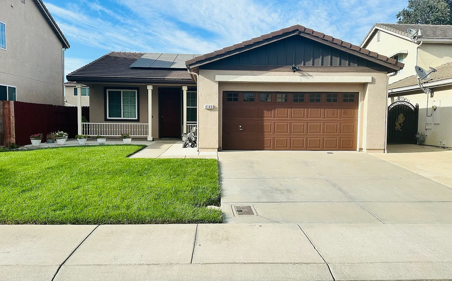 3 bed, 1599 sqft, $2,600 — Photo 1