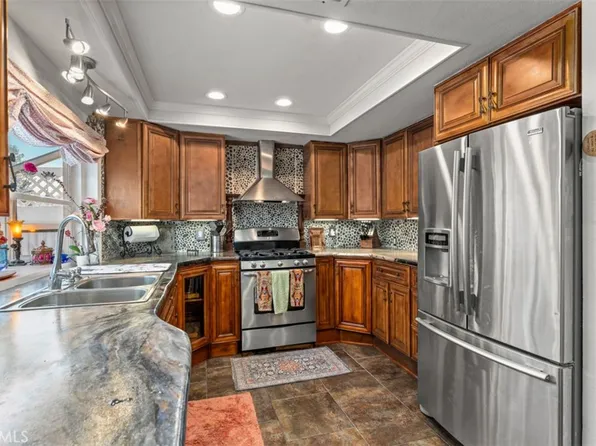 225 Blossom Way, Oceanside, CA 92058