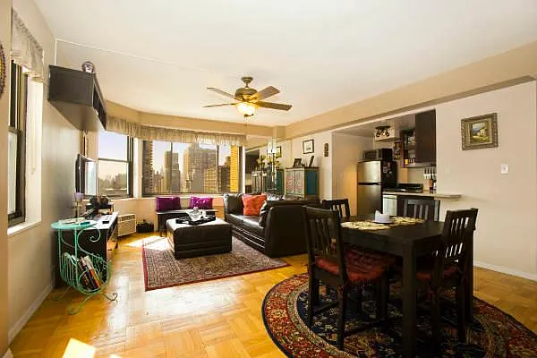 Sold by Level Group | media 42