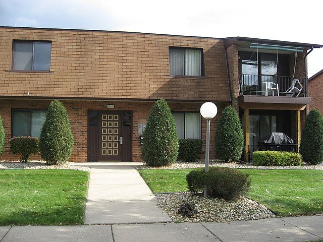1st image of 22561 Pleasant Dr APT 20
