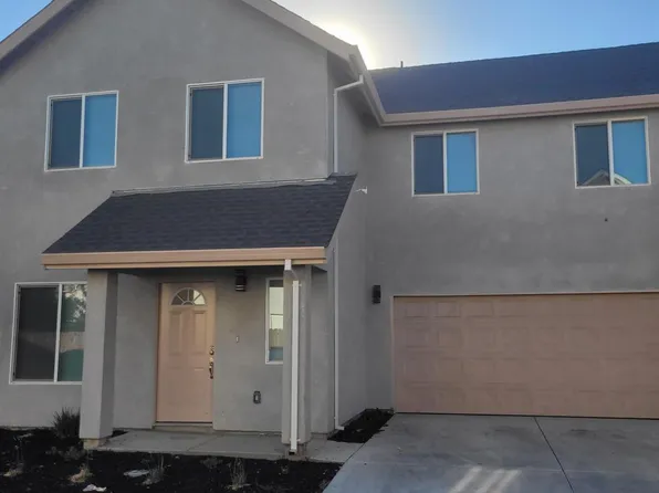561 Jason Dr, Turlock, CA 95380