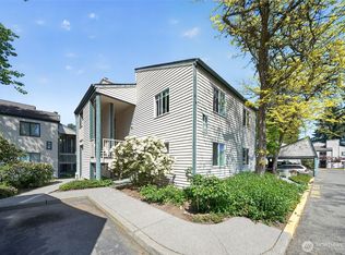 Cedarwood Park A Condo, Mountlake Terrace, WA 98043