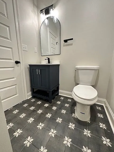 3 bed, 2.0 bath, 998 sqft, $1,650 — Photo 3