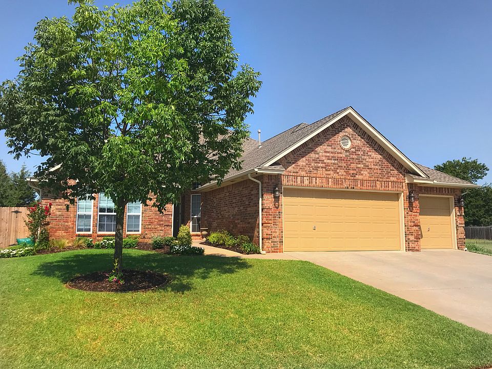 1st image of 2200 Valley Holw
