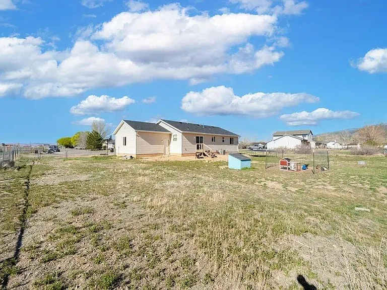 810 E Homestead Blvd — Photo 4