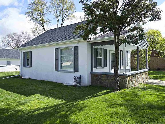 3rd image of 2229 Sharon Ave