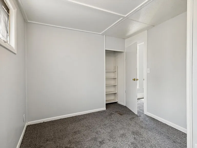 725 W Walnut St #725 — Photo 15