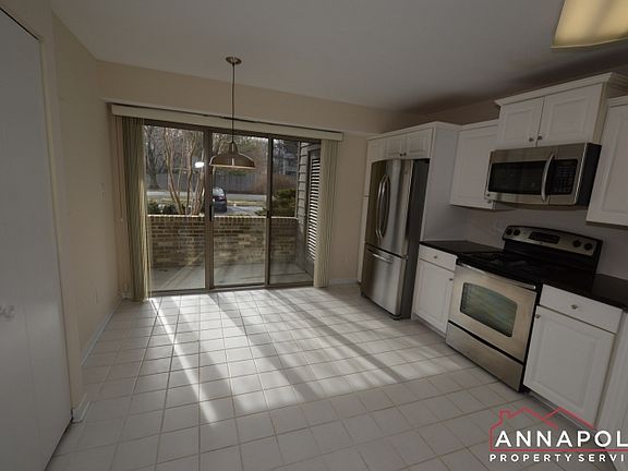 5th image of 2106 Chesapeake Harbour Dr APT T2