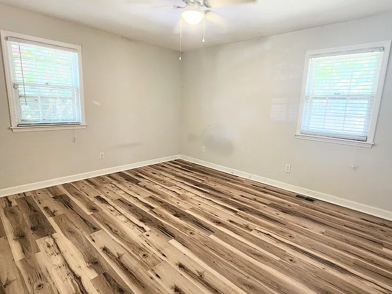 1512 Atwick Dr — Photo 13