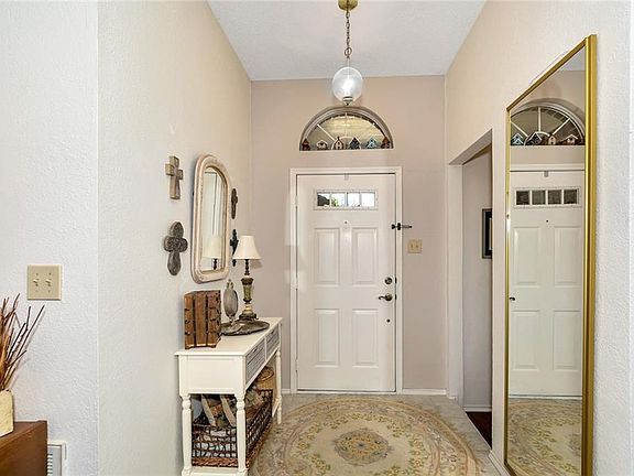 3rd image of 6032 Kimberly Ct