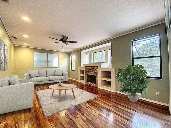 5th image of 6019 Newbury Cir
