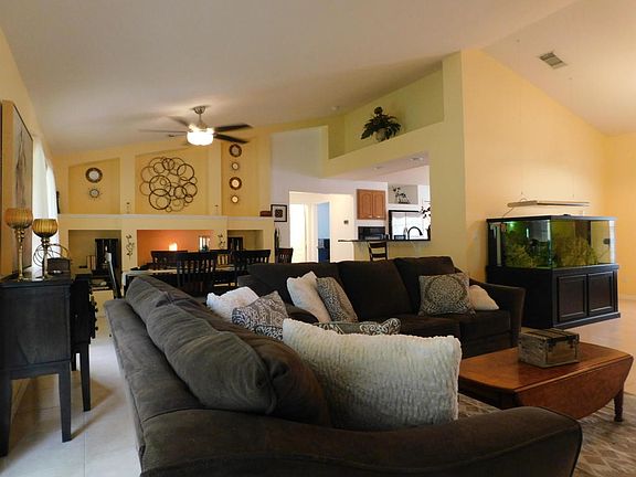 3rd image of 5807 NW Blue Bonnet Ct