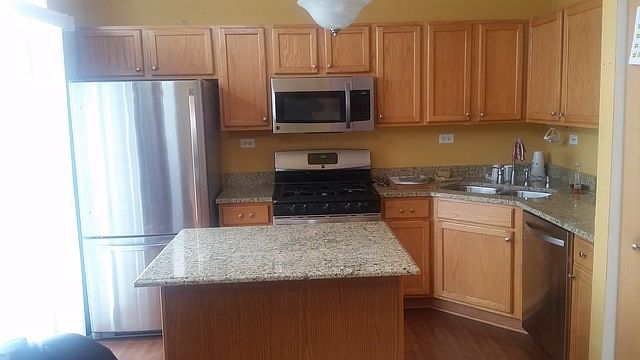 2nd image of 3309 Prairie St