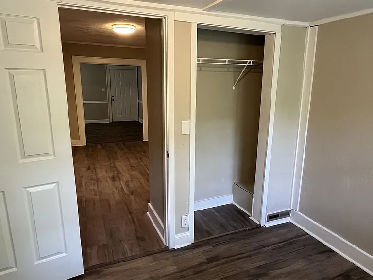 975 Old Charlotte Rd — Photo 17