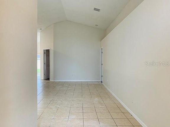 3rd image of 317 Dalton Ct