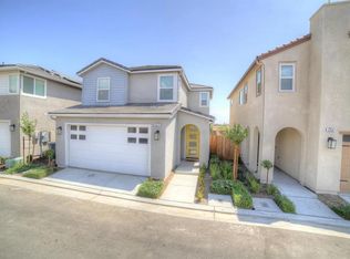 2577 Commonwood Ln, Clovis, CA 93619