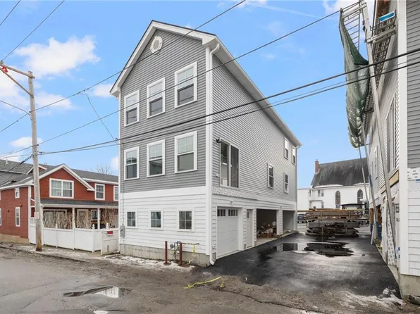 5 Nobert St, Warren, RI 02885