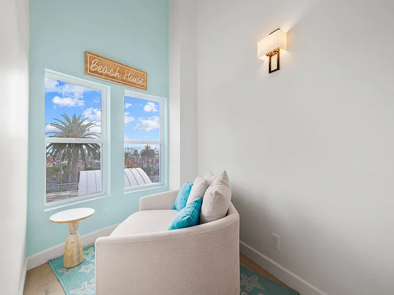 401 N Coast Hwy N #305 — Photo 28