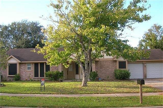 1st image of 814 Lancaster Dr