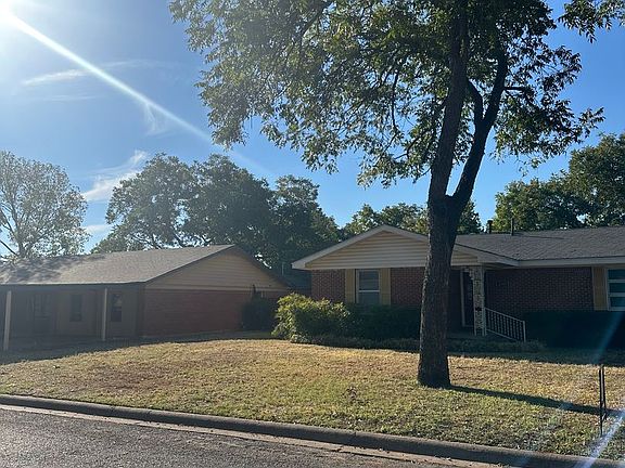 4th image of 2349 S 35th St