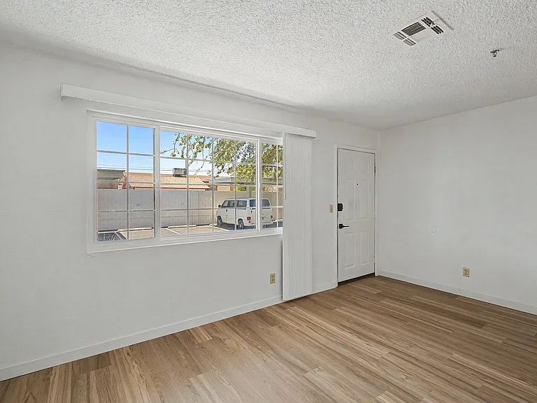 1937 Sunset Circle — Photo 30