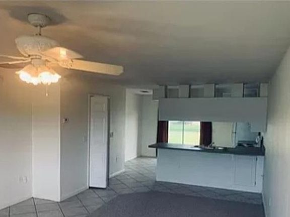 4th image of 1007 NE 8th Ter