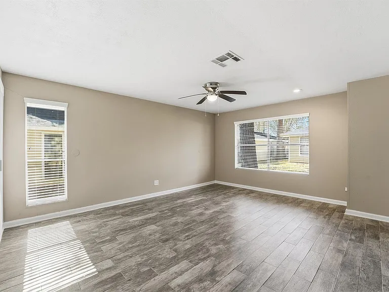 3500 Balboa Cir — Photo 13
