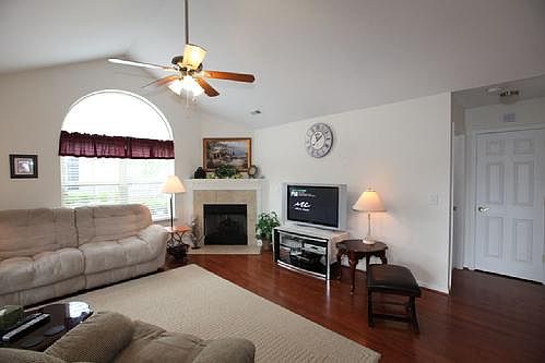 499_Ledgestone_main_2_04092014