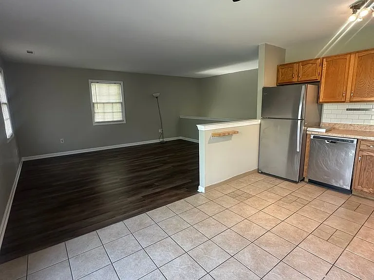 516 Maplewood Ave — Photo 14